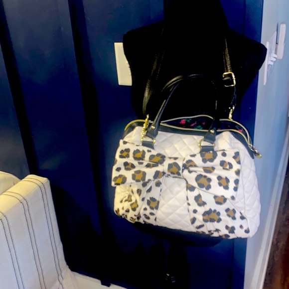 Betsey Johnson Handbags - Betsey Johnson womens purse